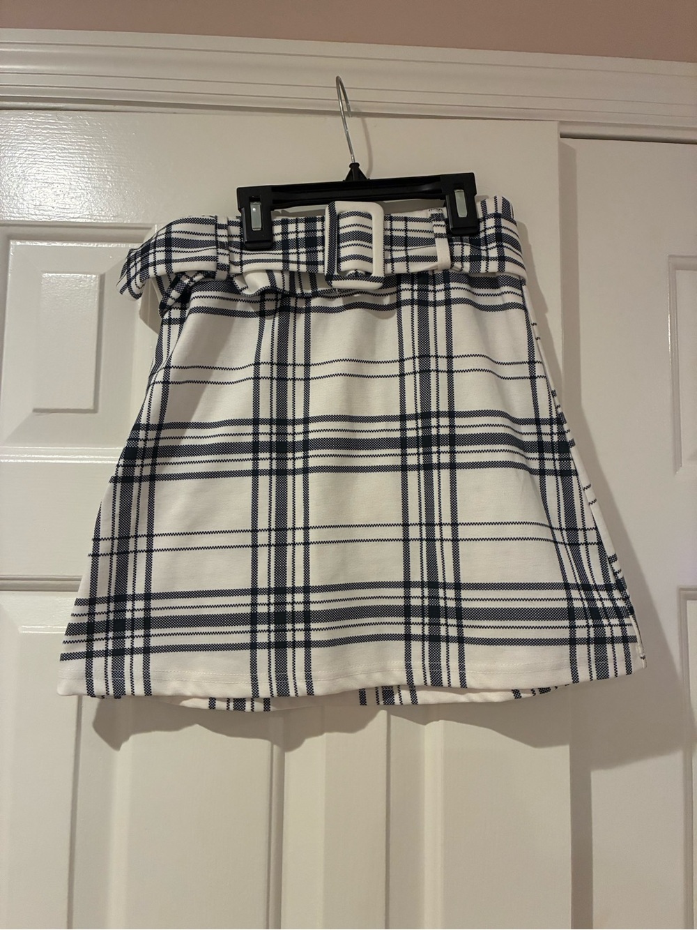 Shein White and Navy Plaid Paperbag Waist Skirt